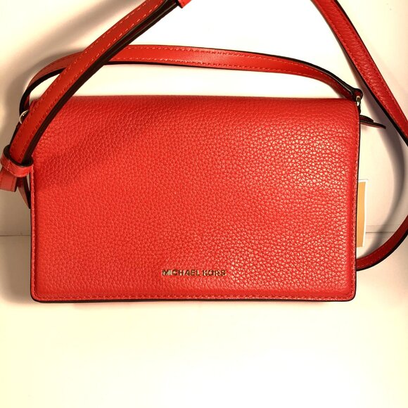 Michael Kors Jet Set Coral Leather Crossbody Bag - Picture 3 of 12